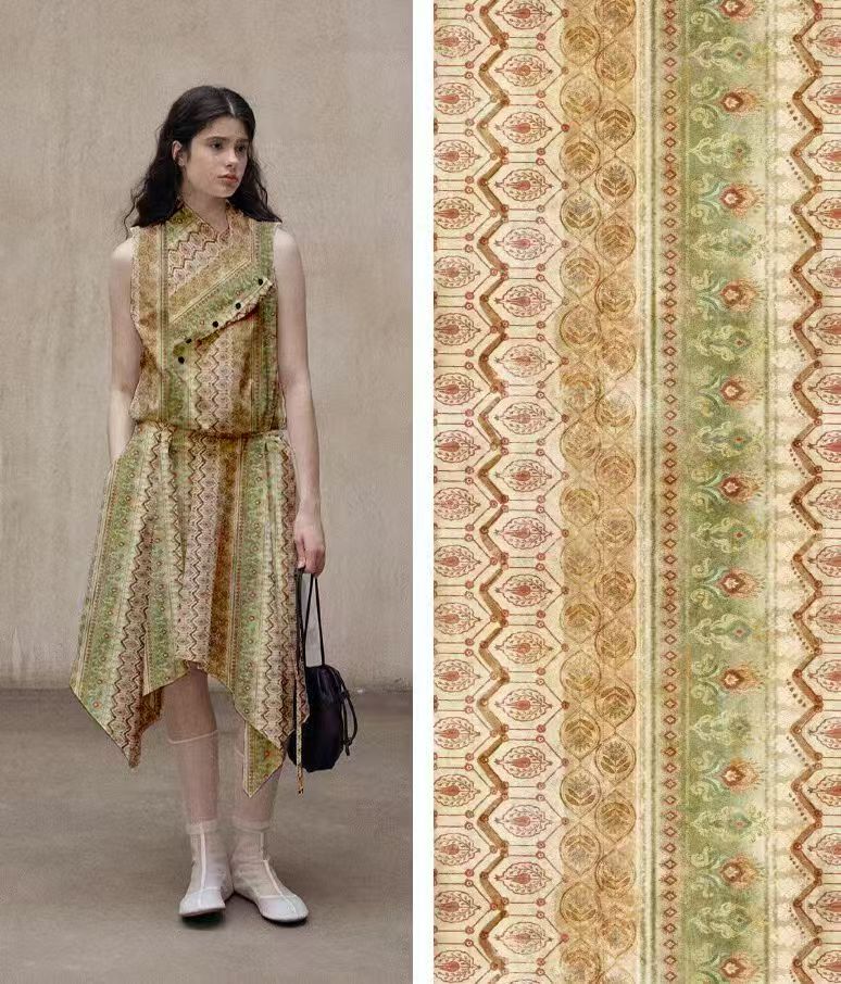 Vehicle traveling data recorder